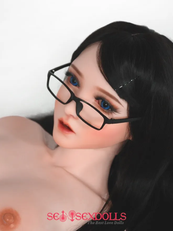 fully nude sex doll