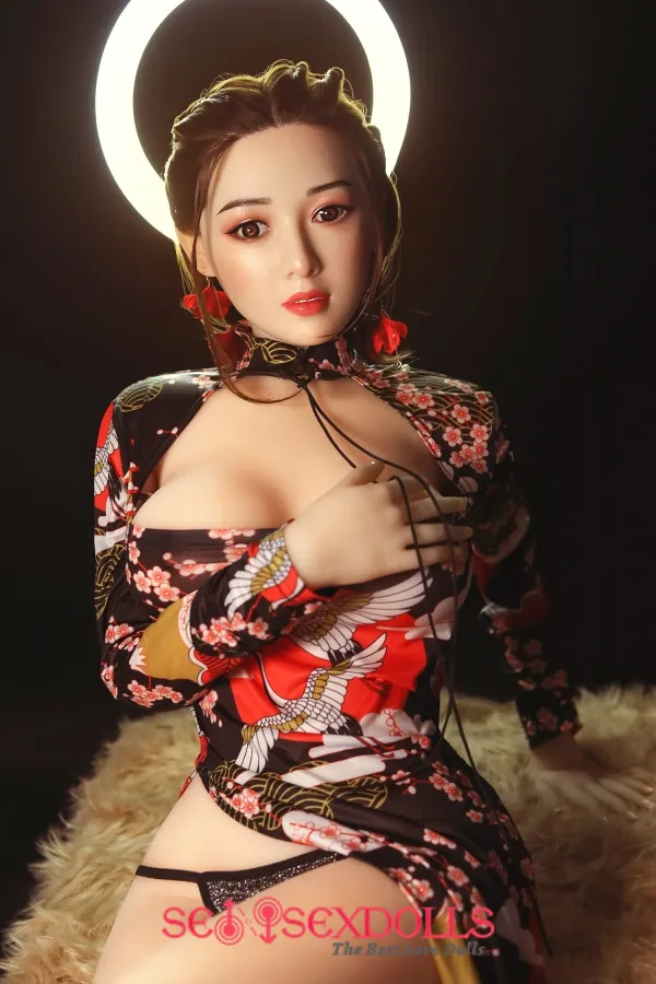 lesbian sex doll