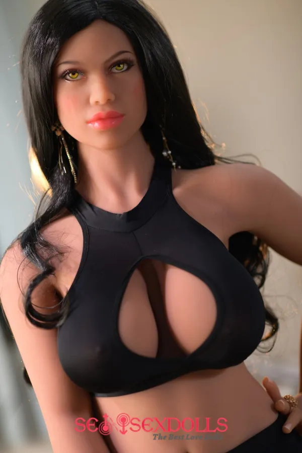 hafsia herzi sex doll