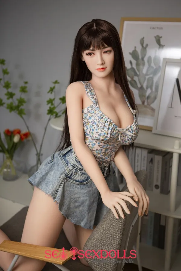 ultra realistic sex doll