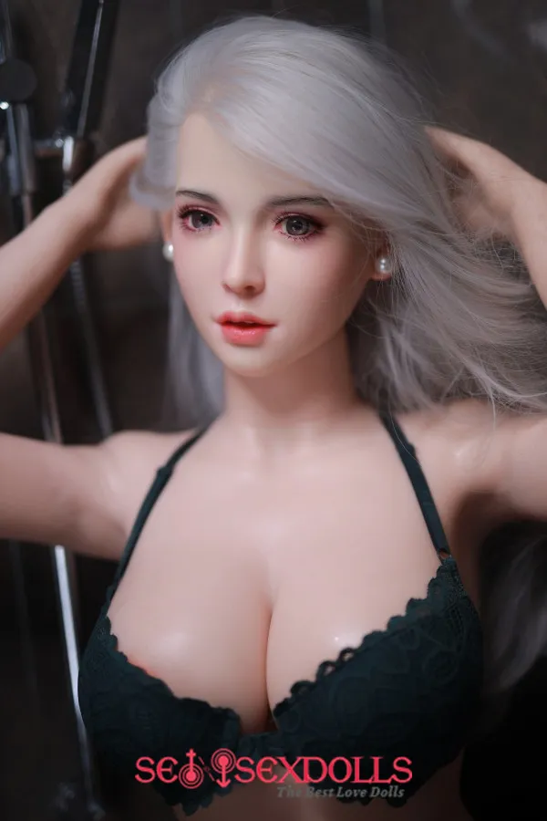 2 wemon fuck sex doll