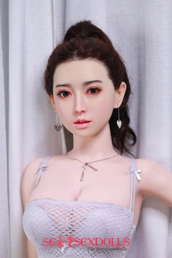 2019 most realistic sex doll