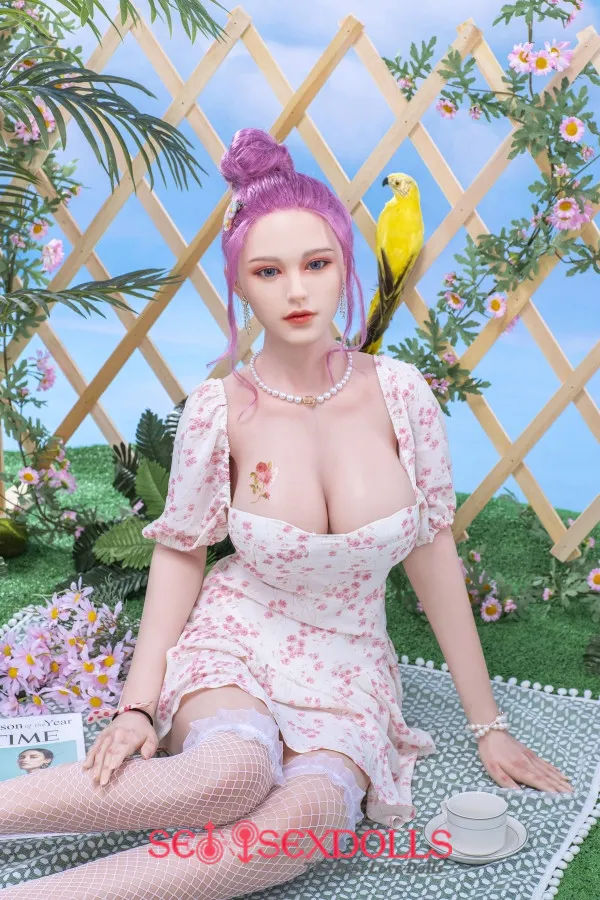 victoria sex doll