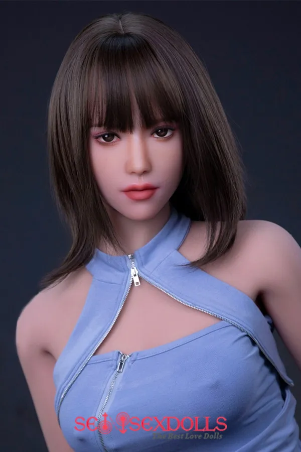 female fucking sex doll