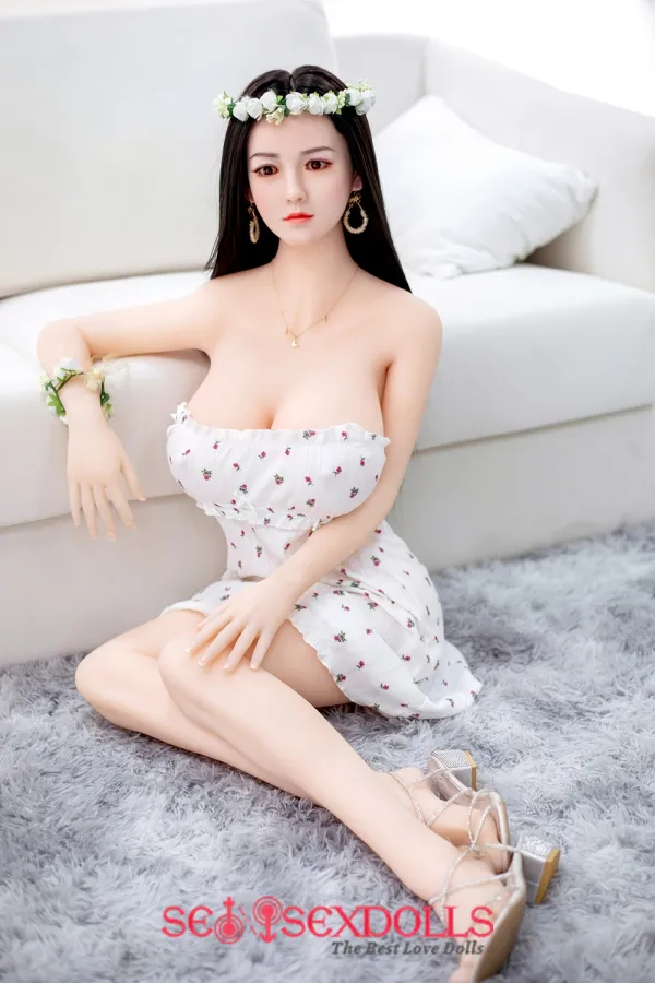 flat breast sex doll